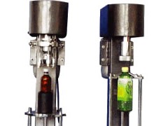 青海半自动锁盖机￠大输液锁盖机￠酒瓶金属盖压盖机图1