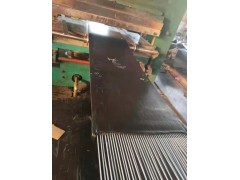 防撕裂橡胶钢丝绳皮带 天津阻燃钢丝绳提升带图2